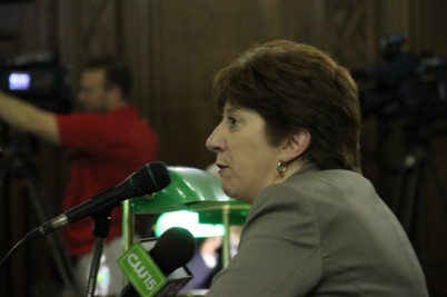 City treasurer Kathy Sheehan speaks to the Common Council at last Monday’s meeting.