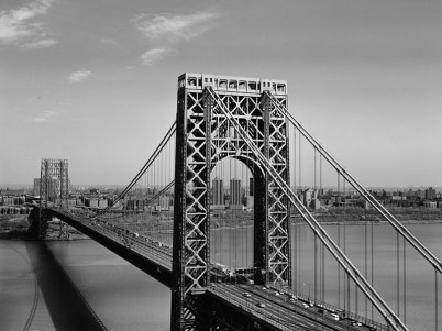 The George Washington Bridge is a major thoroughfare between New York and New Jersey. (Photo Credit: Wikimedia Commons)